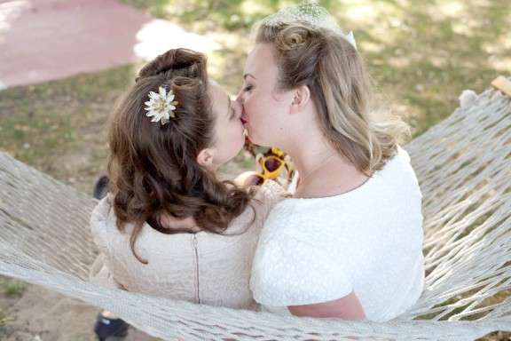 Destination Retro Lesbian Wedding Alexa Clarke Kent Photography 5205