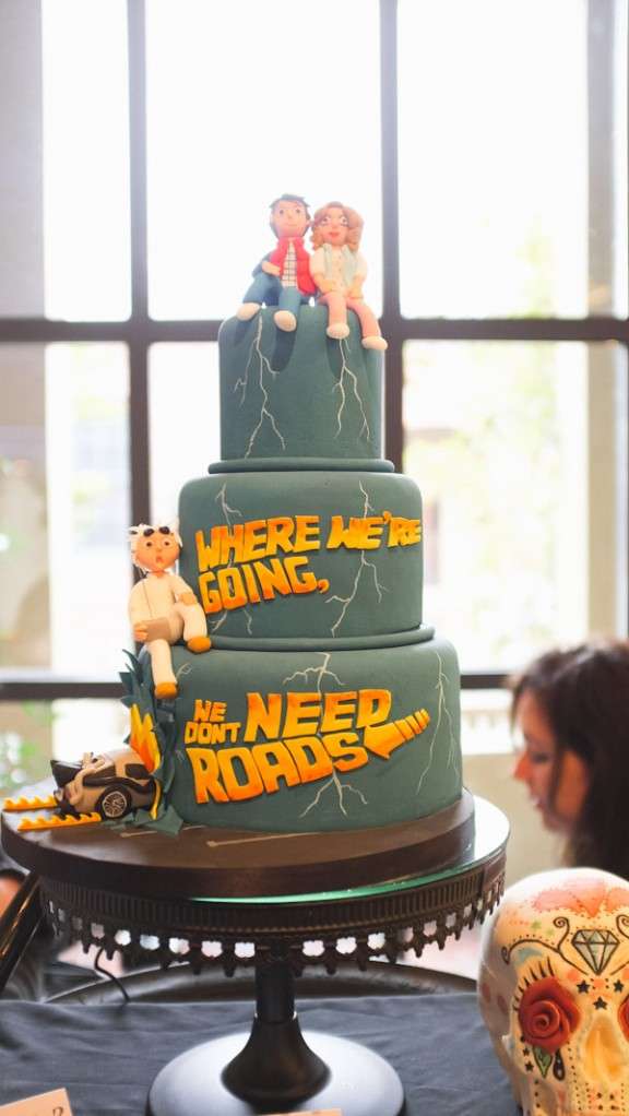 20 Geeky Wedding Cakes That Will Blow Your Socks Off · Rock n Bride