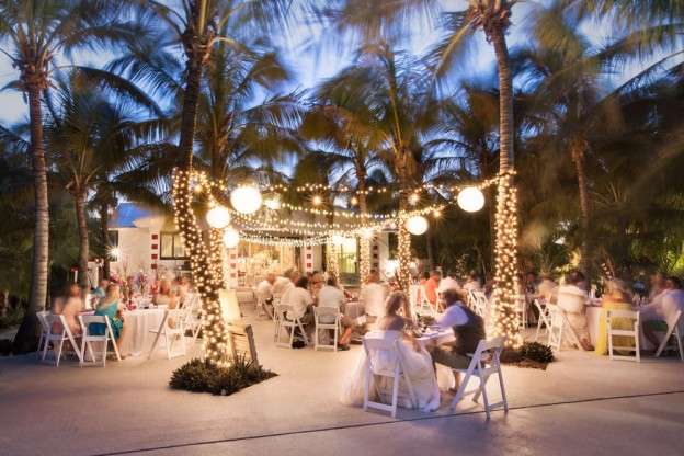 White-on-White-Destination-Wedding-in-Key-Largo:-Taylor-...