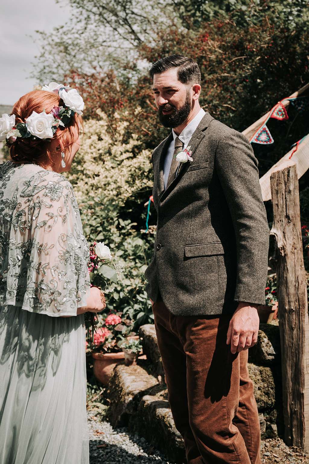 Laidback, Family Picnic Style Farmyard Wedding on a £3,500 Budget ...